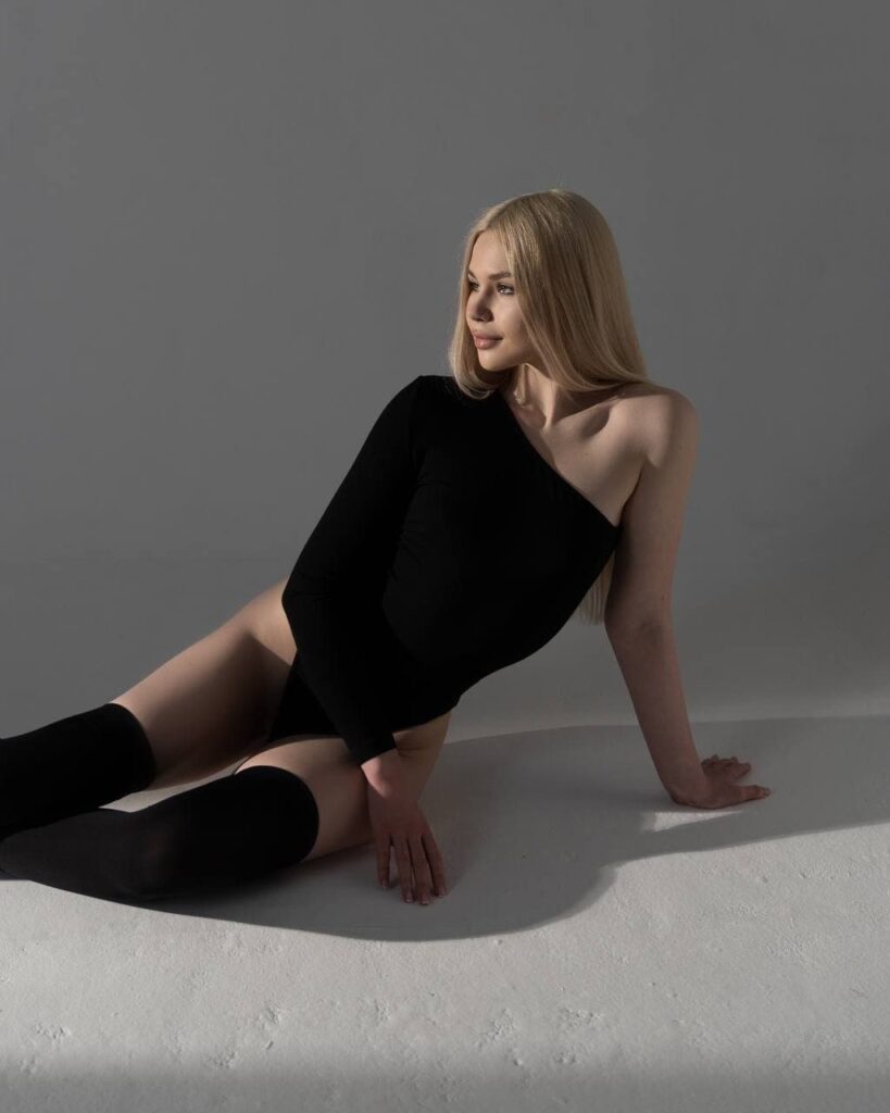 Элитная модель Джулиана Premium Models