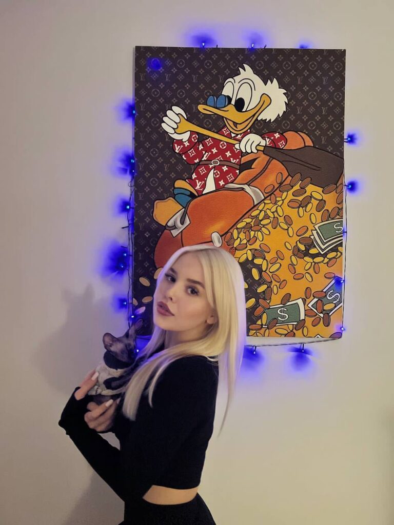 Эскорт-модель Нэнси Premium Models